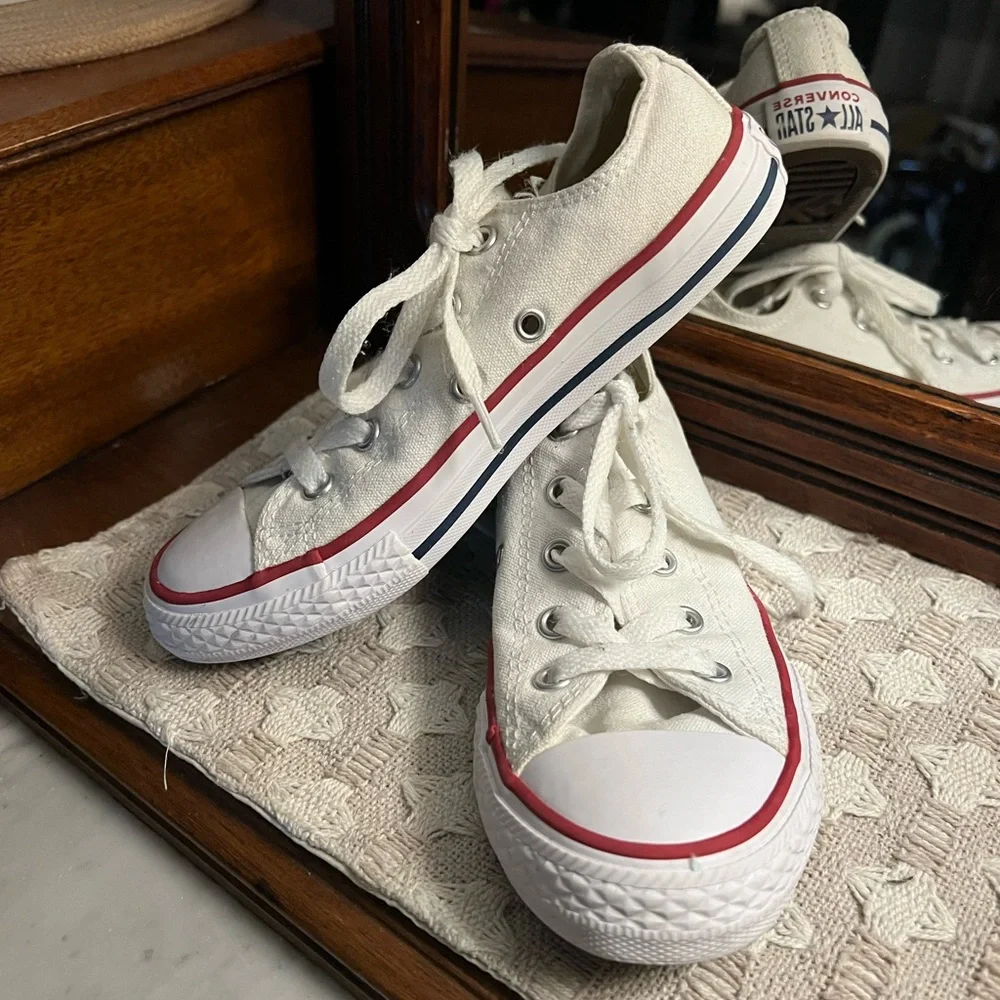 CONVERSE Classic Chuck Taylor All Star Casual Sneakers Red White Blue Kid's Sz 1